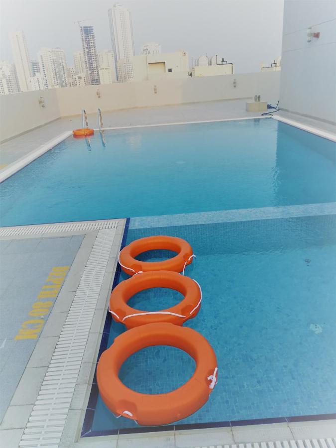 Infinity Juffair Suites Manama Extérieur photo