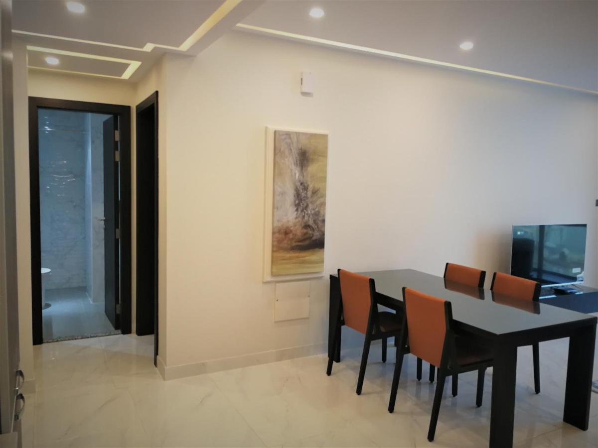 Infinity Juffair Suites Manama Extérieur photo